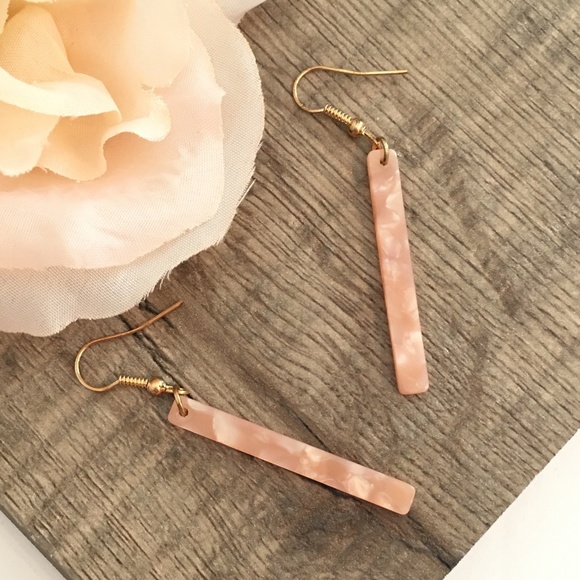 Pink Tortoise Shell Bar Minimalist Dangle Earrings - Picture 5 of 6